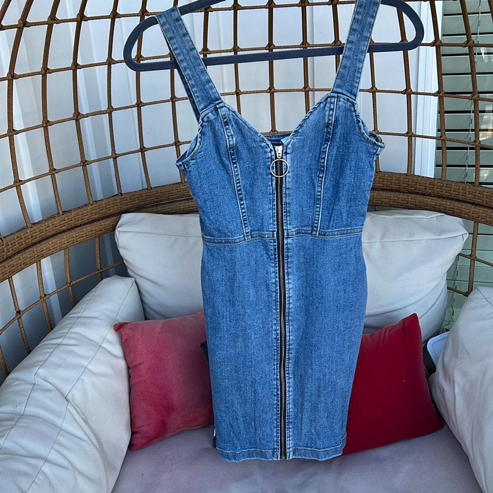 Cute denim dress!!!